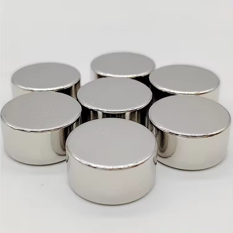 Low price china manufacturer good quality NdFeb magnet disc n42 neodymium magnet